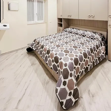 The Brilliant Sisters *