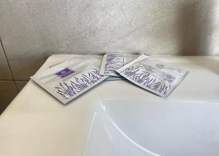 The Brilliant Sisters * Pompeia