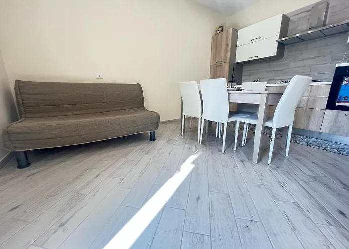 The Brilliant Sisters Apartamento